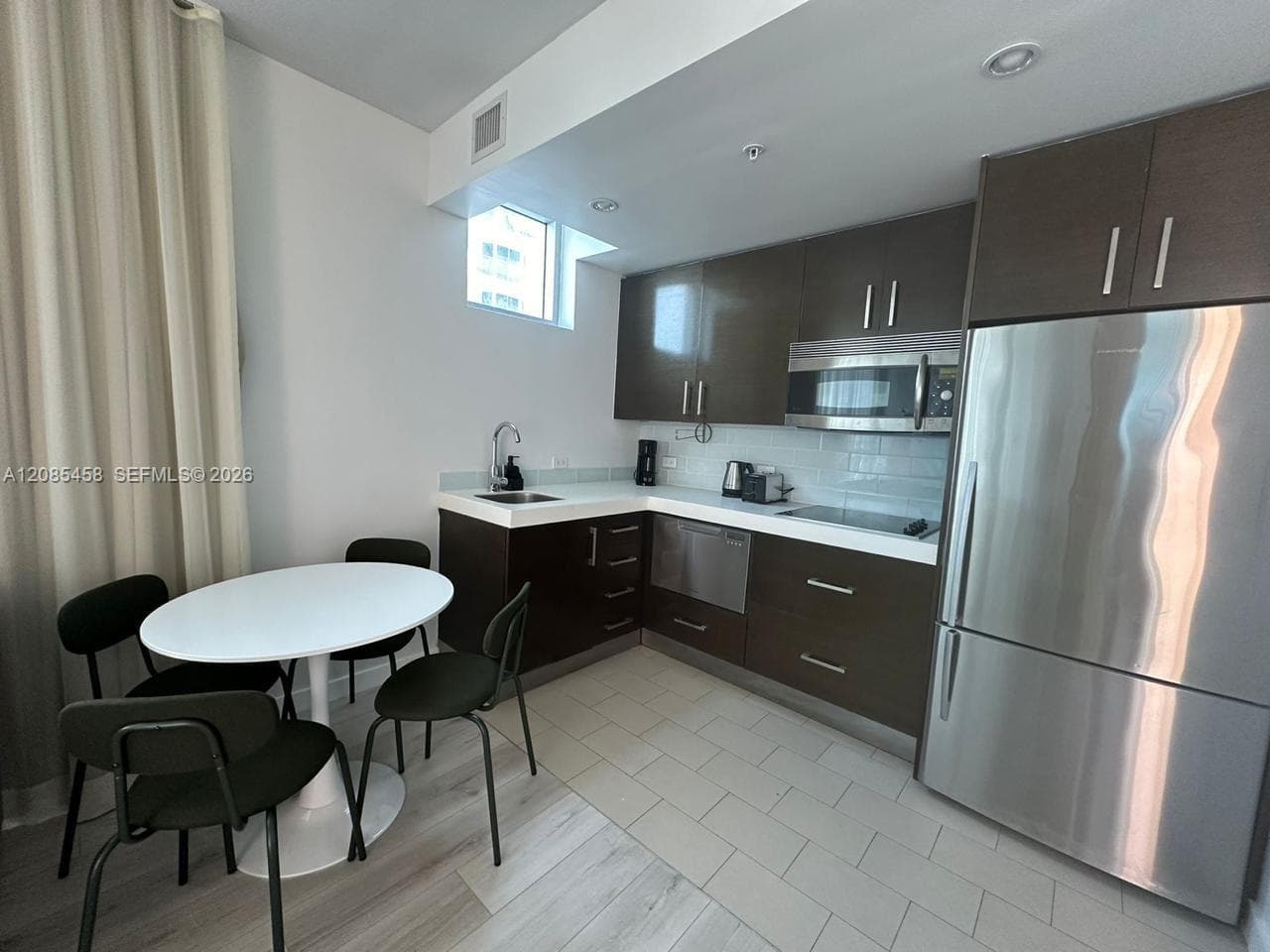 17315 Collins Ave 2006 photo 10