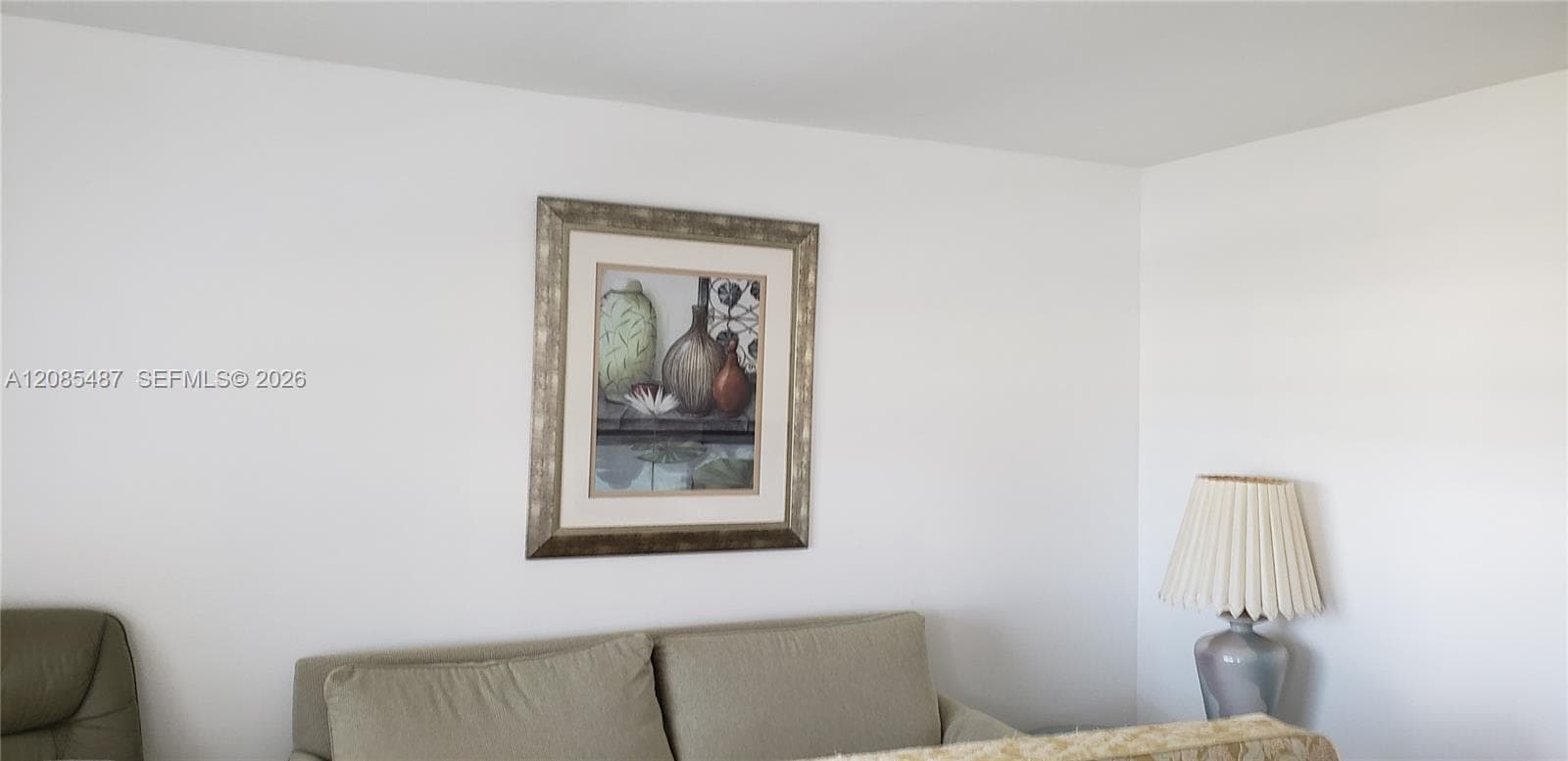 467 Golden Isles Dr 306 photo 2