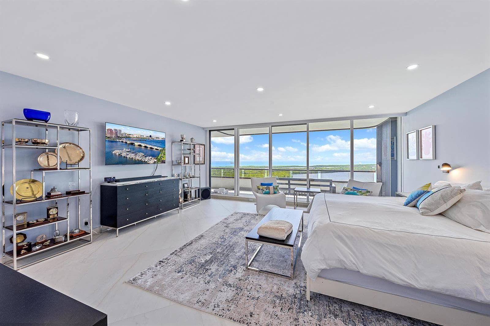 100 LAKESHORE Drive 2151 photo 13