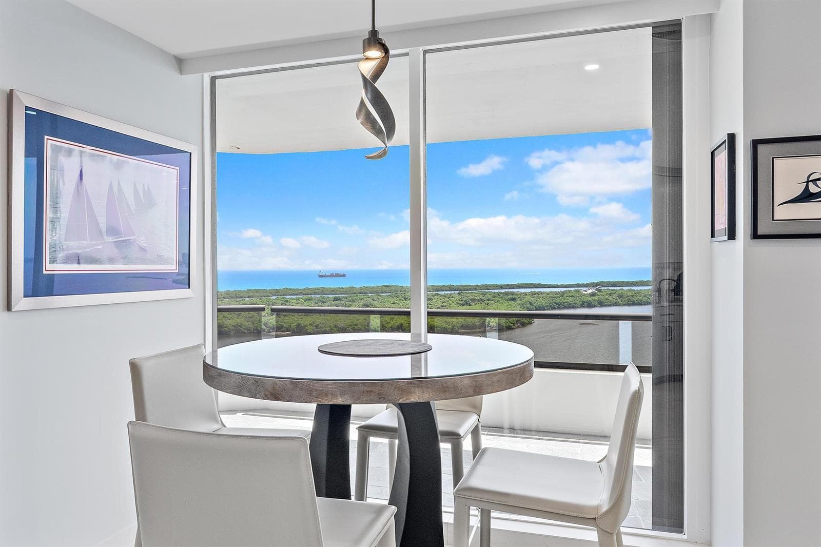 100 LAKESHORE Drive 2151 photo 9