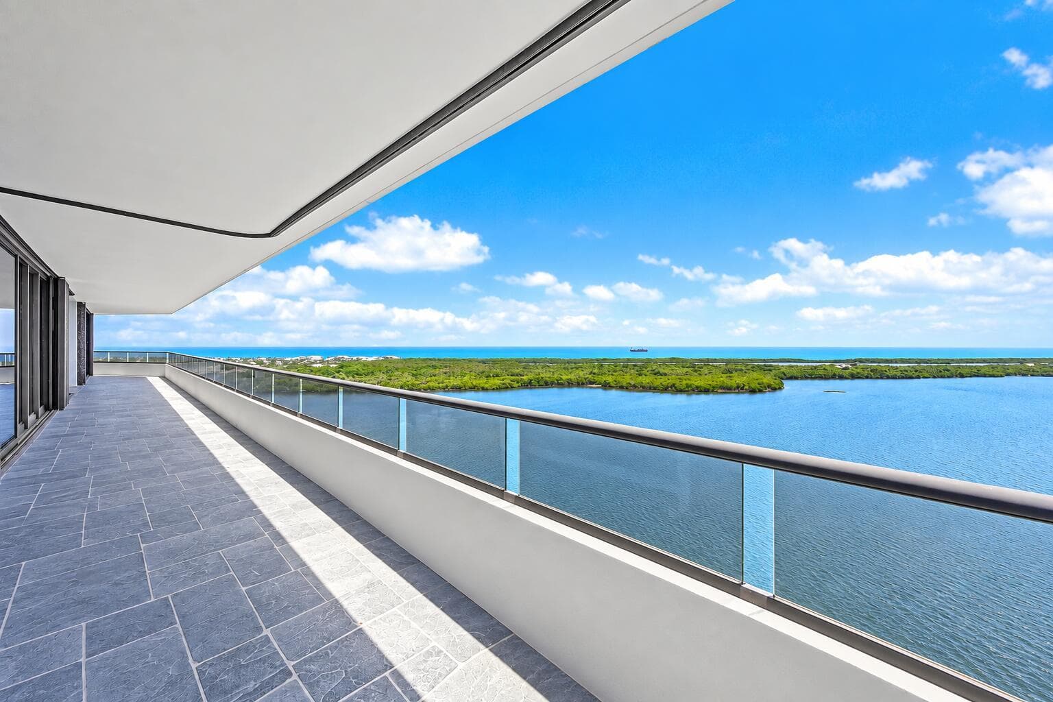 100 LAKESHORE Drive 2151 photo 24