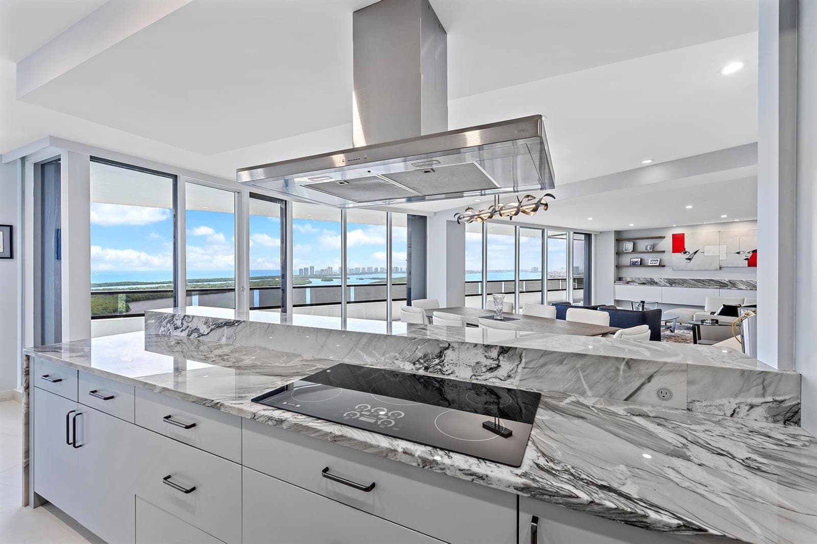 100 LAKESHORE Drive 2151 photo 10