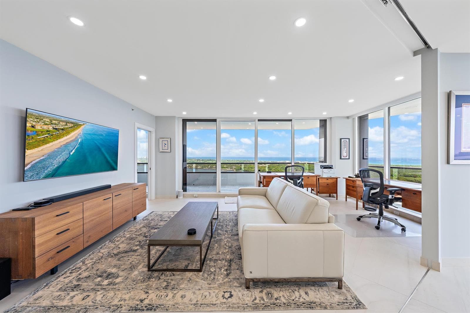 100 LAKESHORE Drive 2151 photo 19