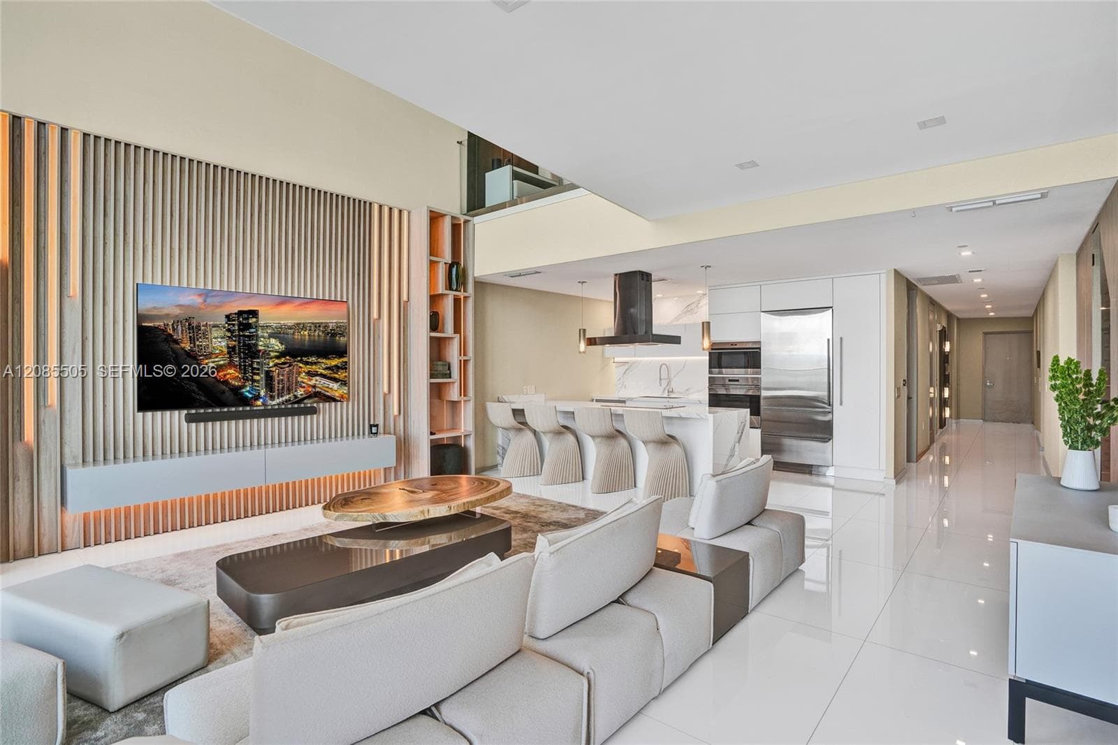 1100 Biscayne Blvd 6303 photo 9