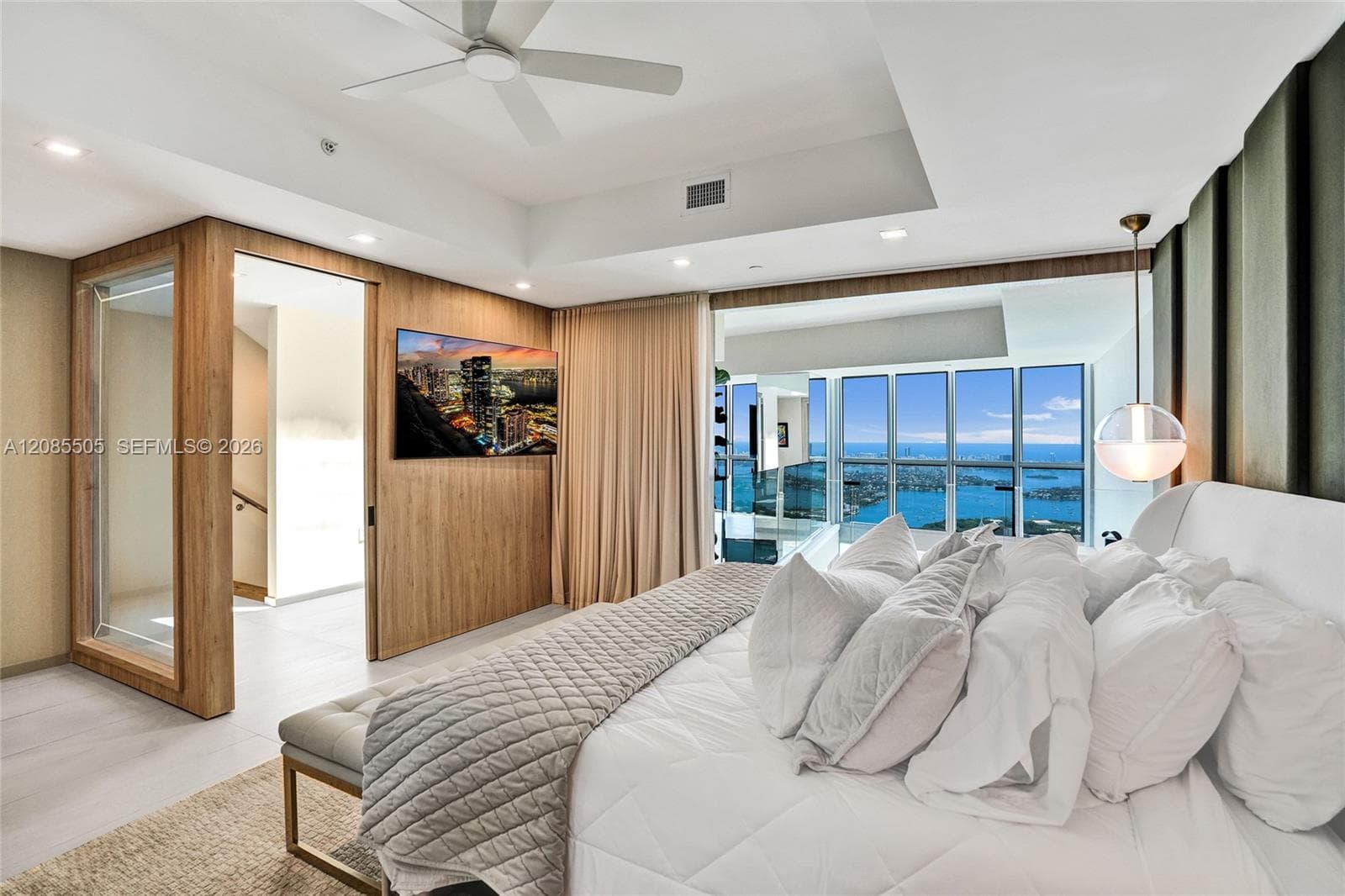 1100 Biscayne Blvd 6303 photo 19