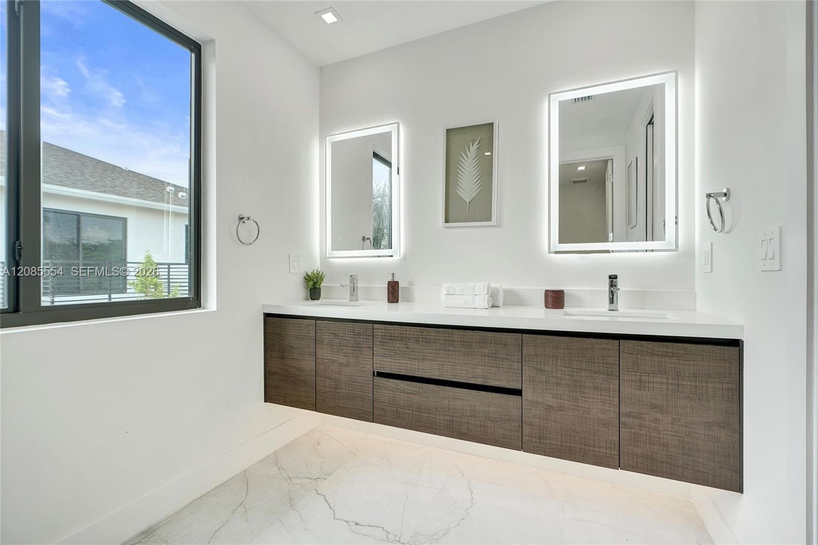 4616 SW 32nd ave A1 photo 23