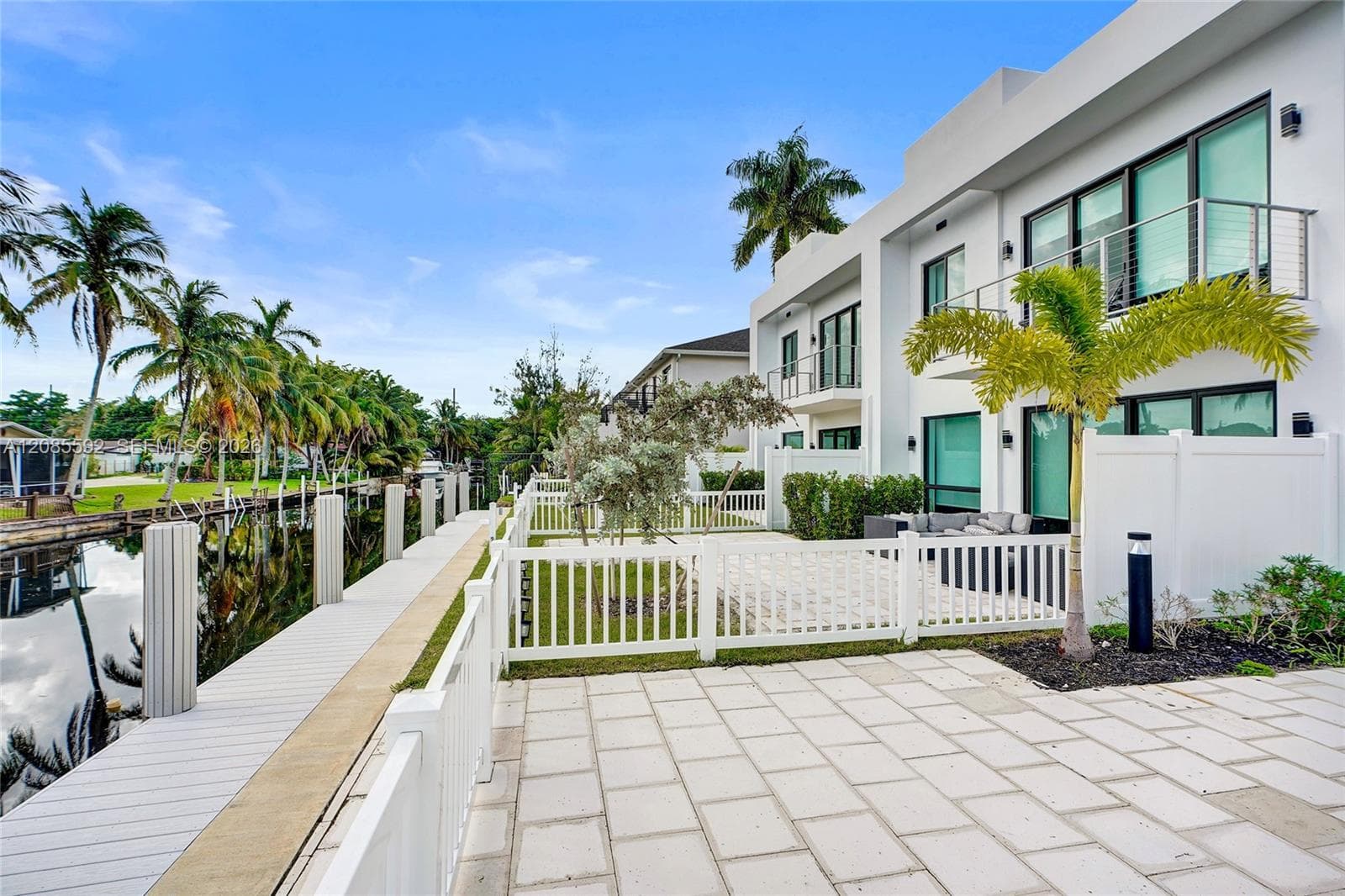 4628 SW 32nd avenue A4 photo 24