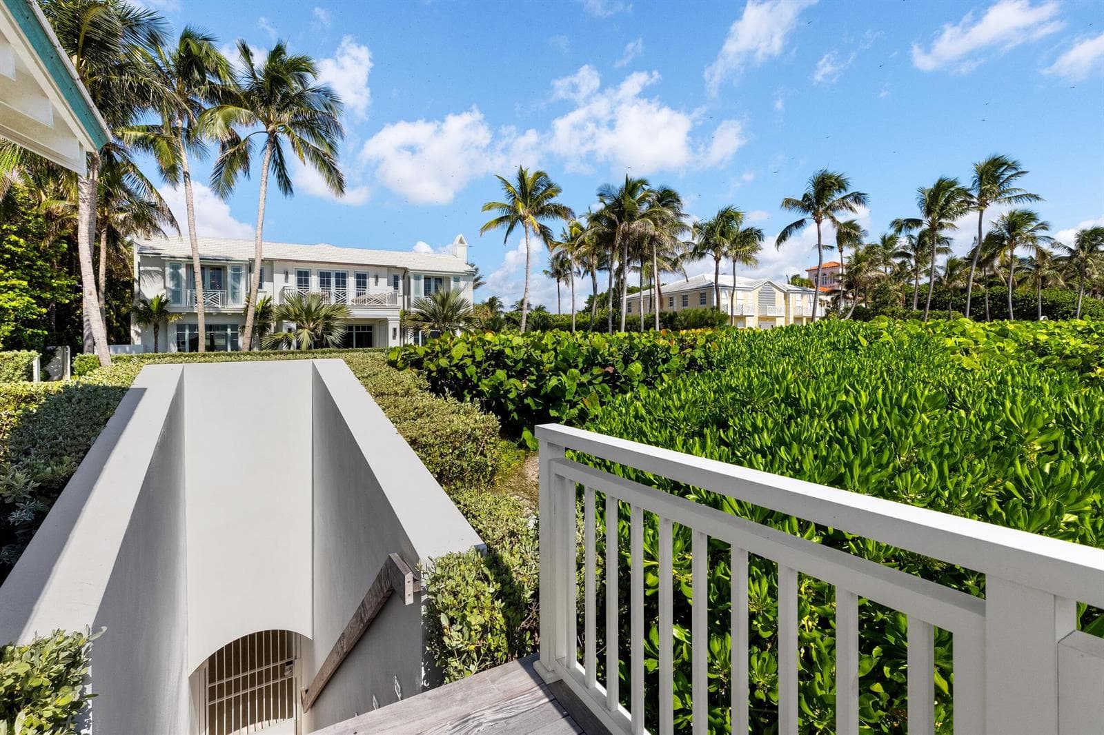 1540 S Ocean Boulevard photo 13
