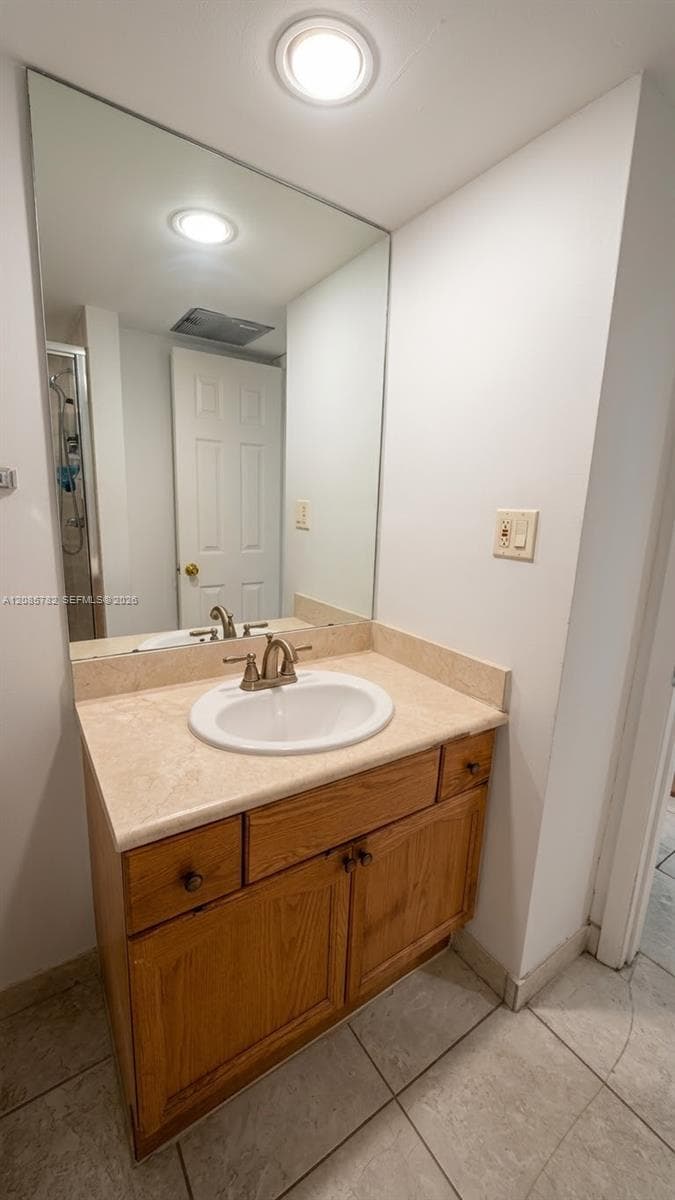 5600 E Collins Ave 5B photo 18