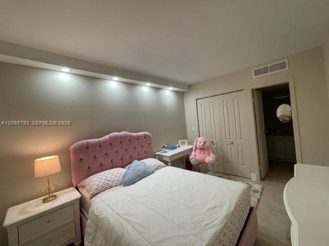3625 N Country Club Dr 704 photo 21