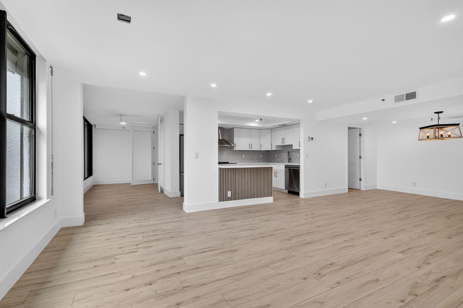 1748 Jupiter Cove Drive 319 photo 6