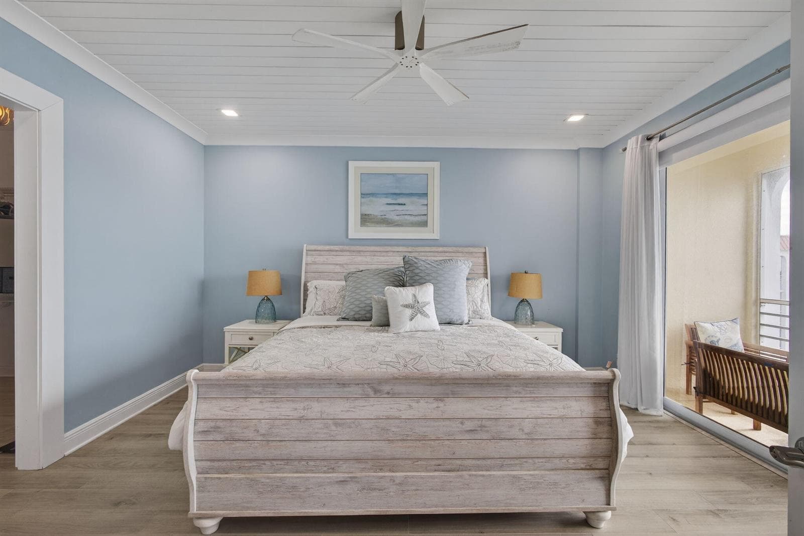 105 Paradise Harbour Boulevard 501 photo 13