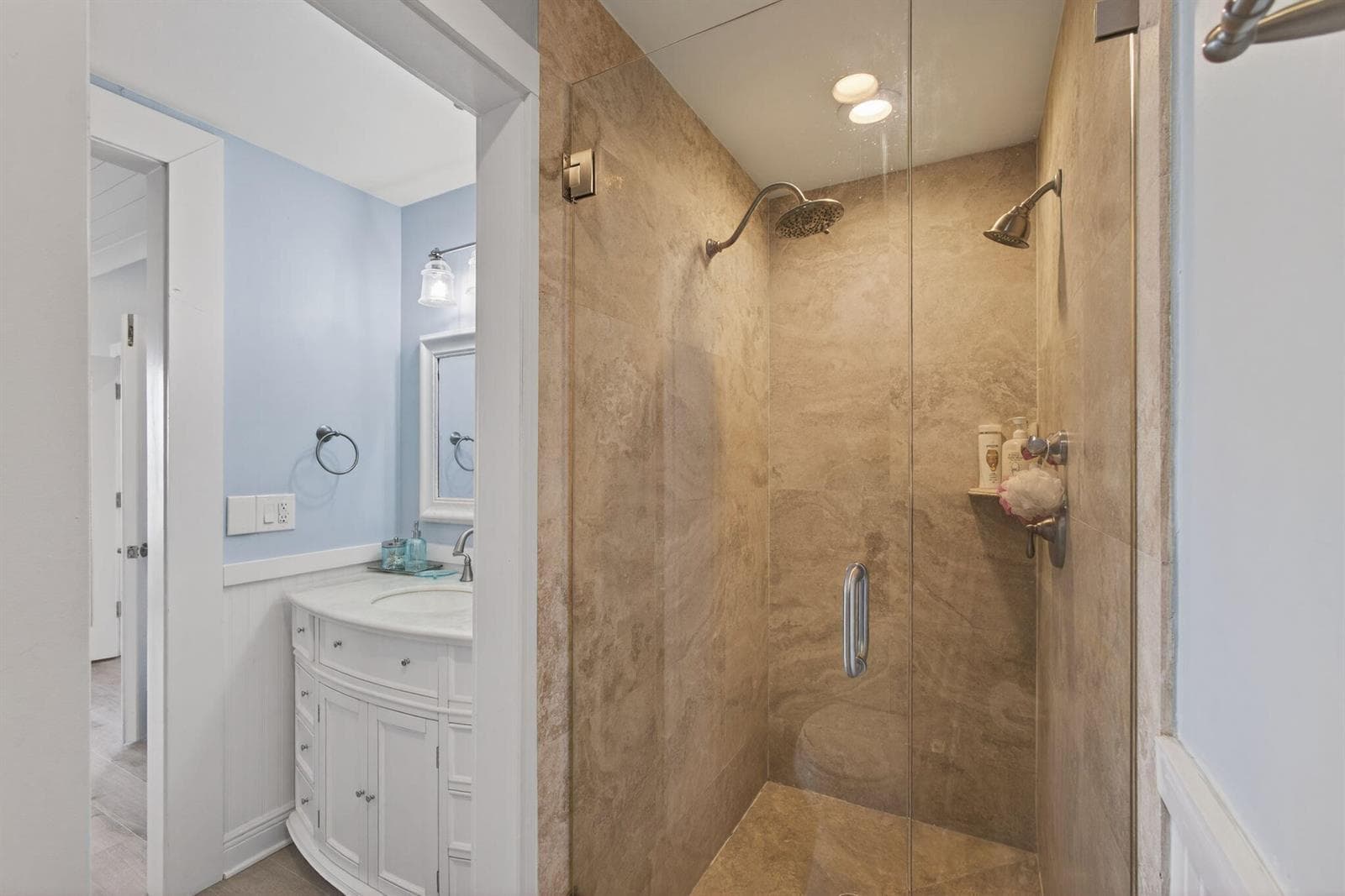 105 Paradise Harbour Boulevard 501 photo 17