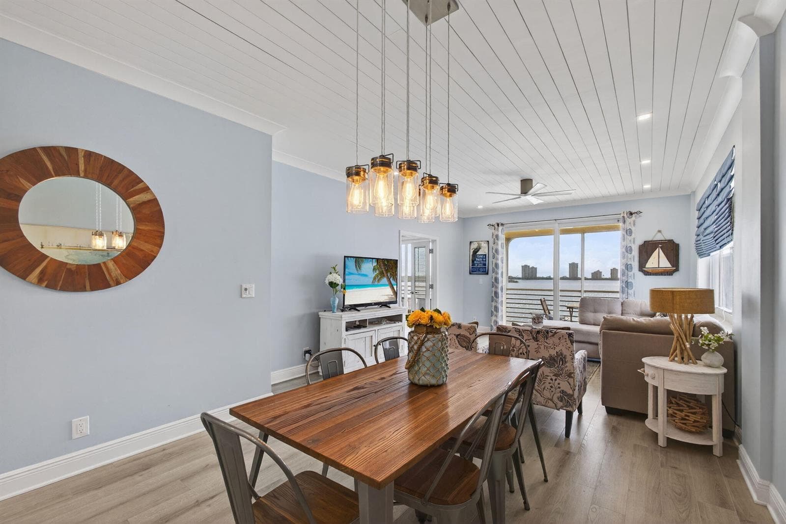 105 Paradise Harbour Boulevard 501 photo 7
