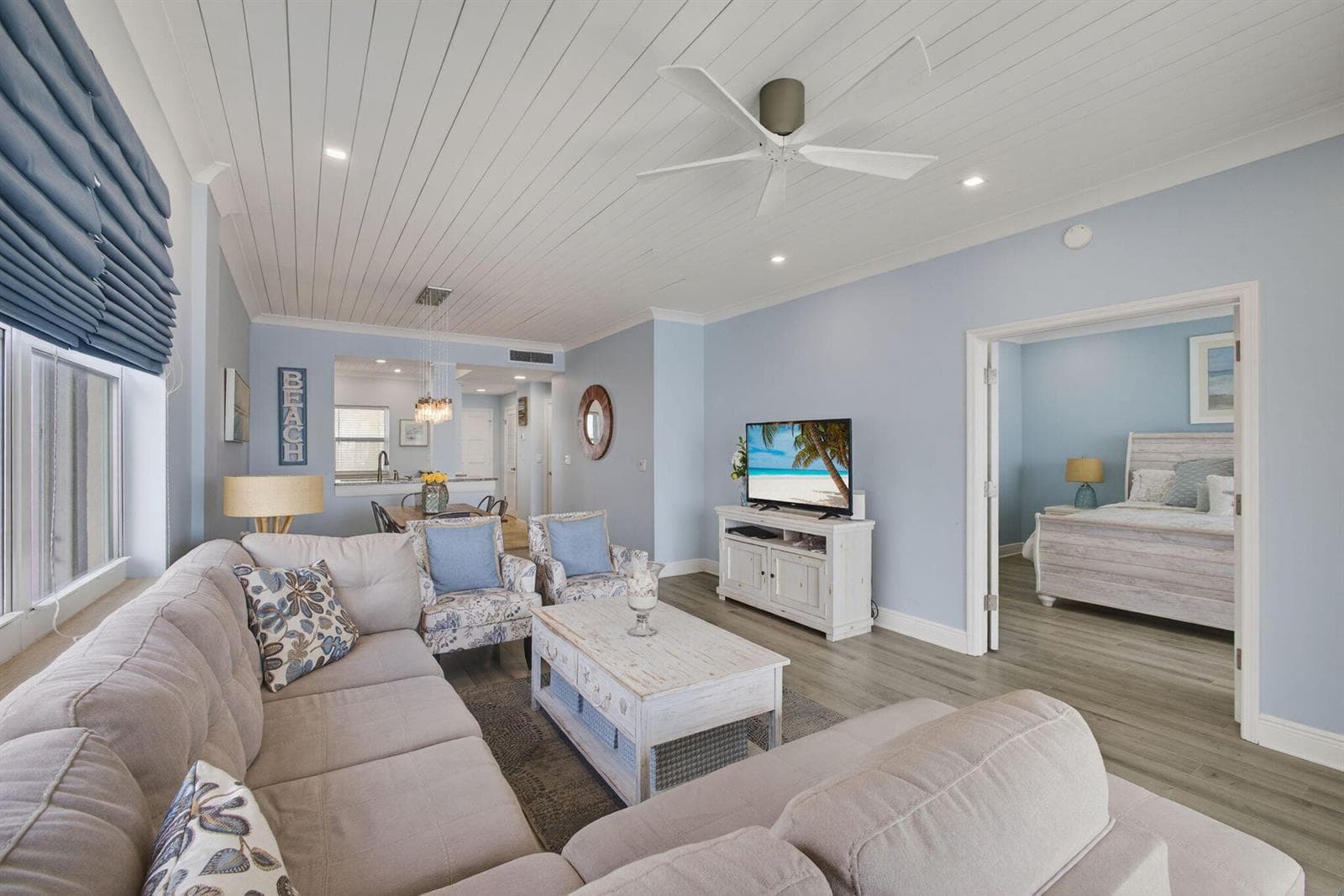 105 Paradise Harbour Boulevard 501 photo 10