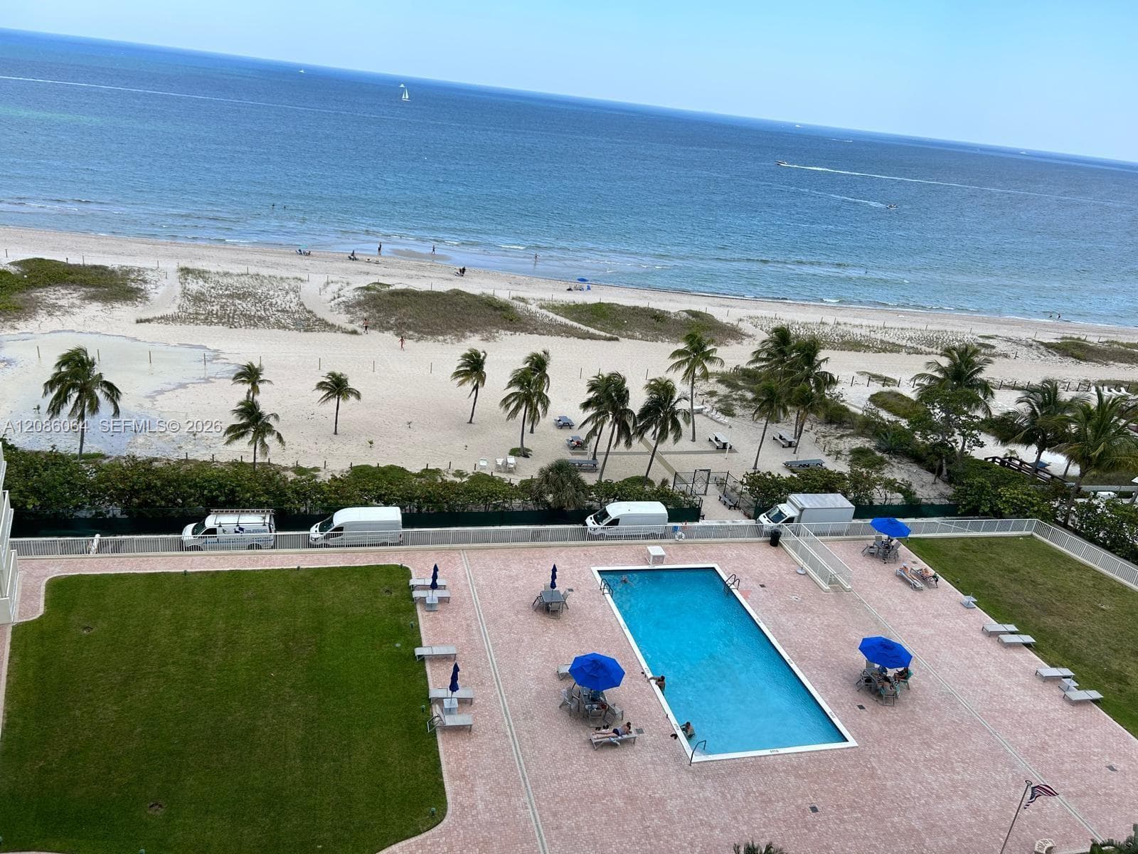 750 N Ocean Blvd 1106 photo 1