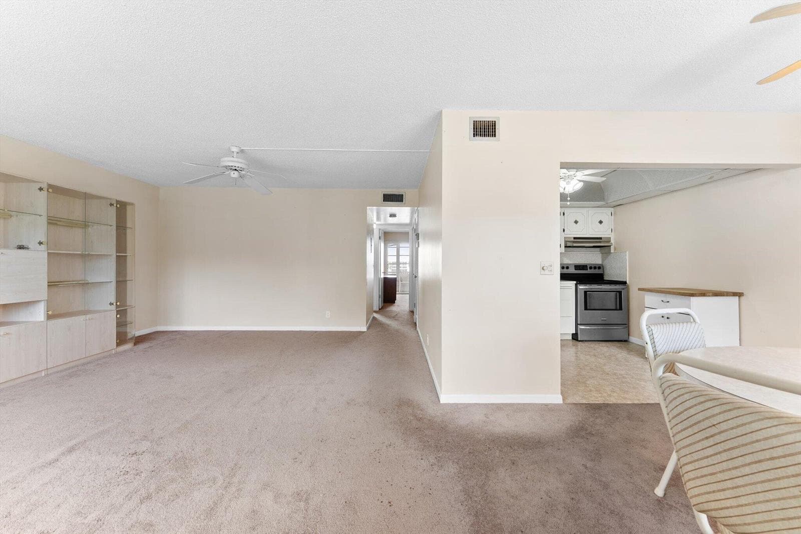 309 WELLINGTON M photo 6