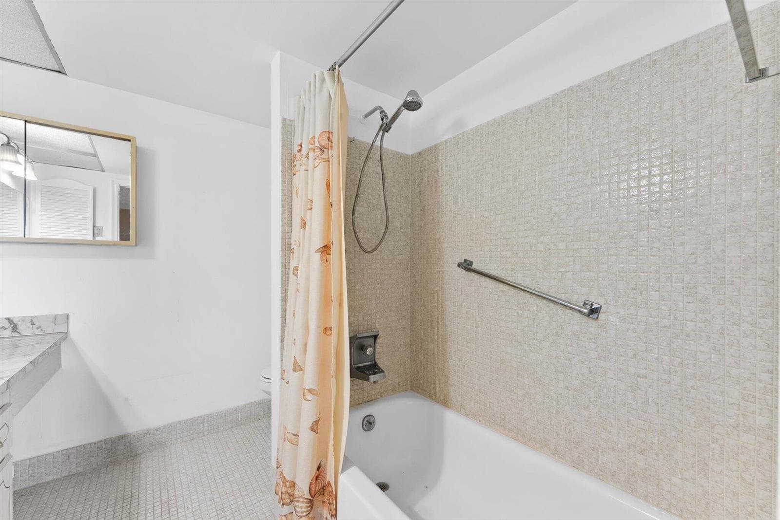 309 WELLINGTON M photo 17