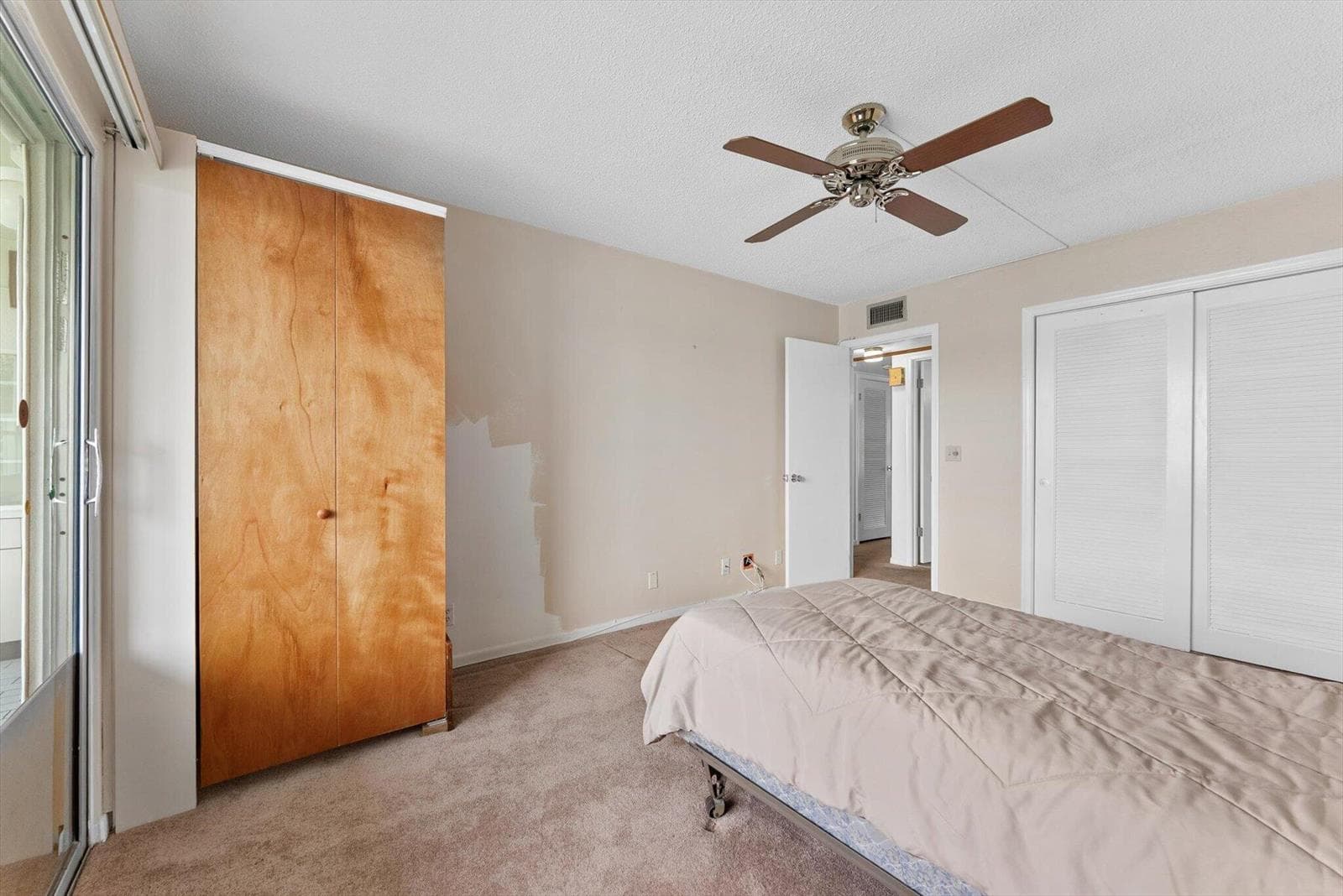 309 WELLINGTON M photo 20
