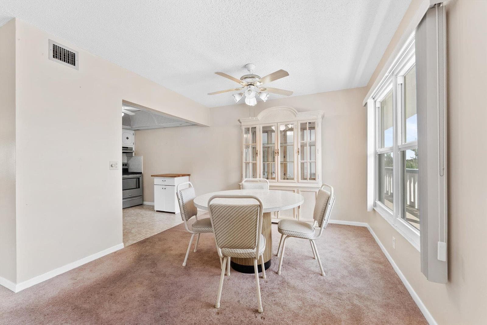 309 WELLINGTON M photo 10
