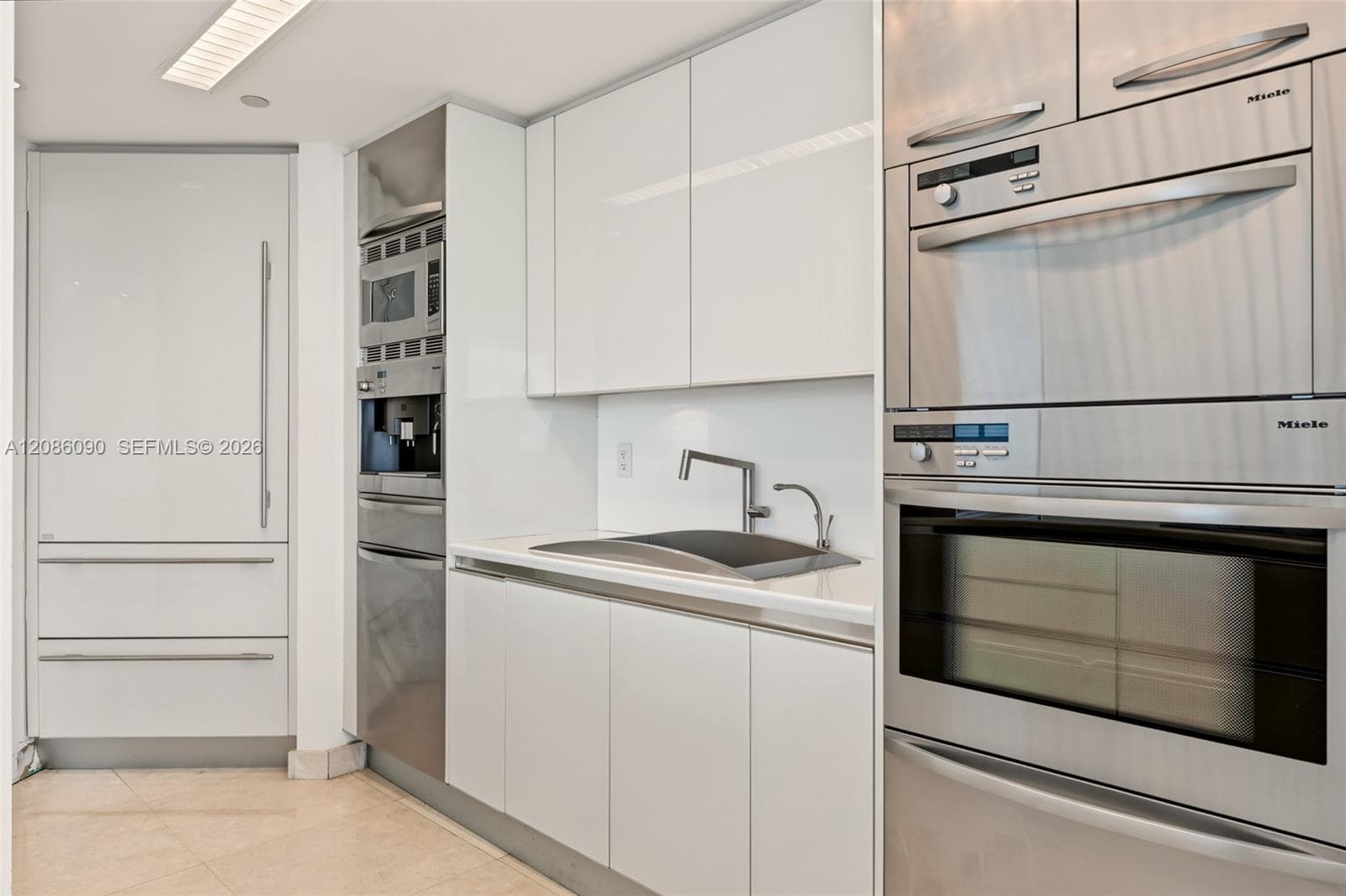 16500 Collins Ave 2654 photo 4