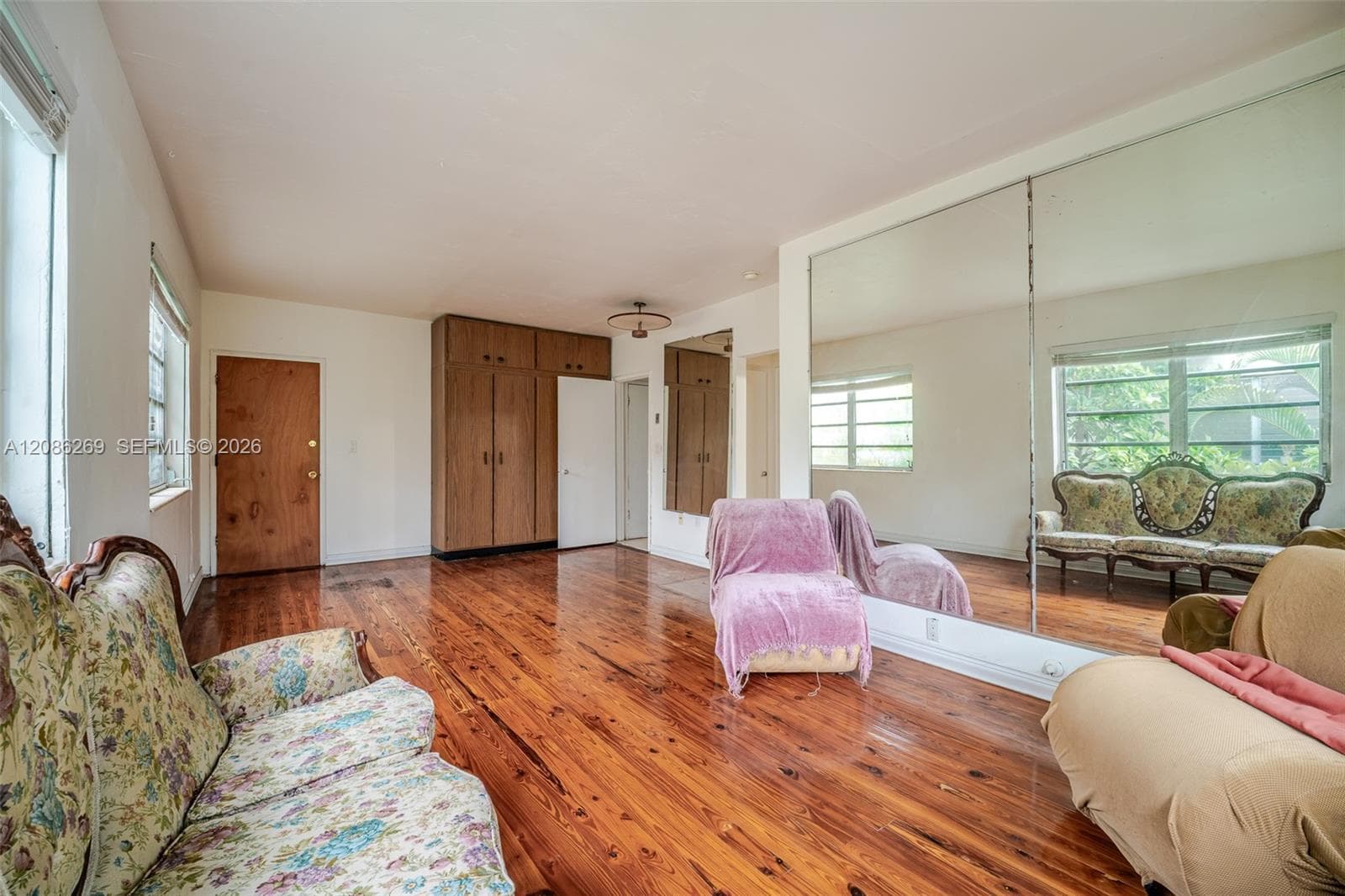 4740 Pine Tree Dr 20 photo 8