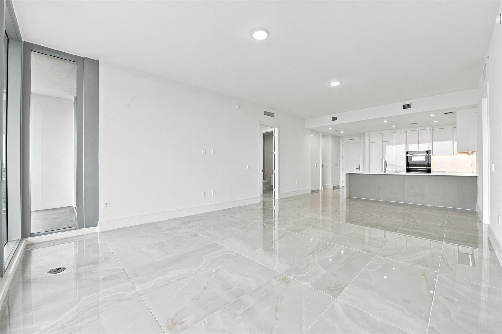 220 Lake Shore Drive 1517 photo 6