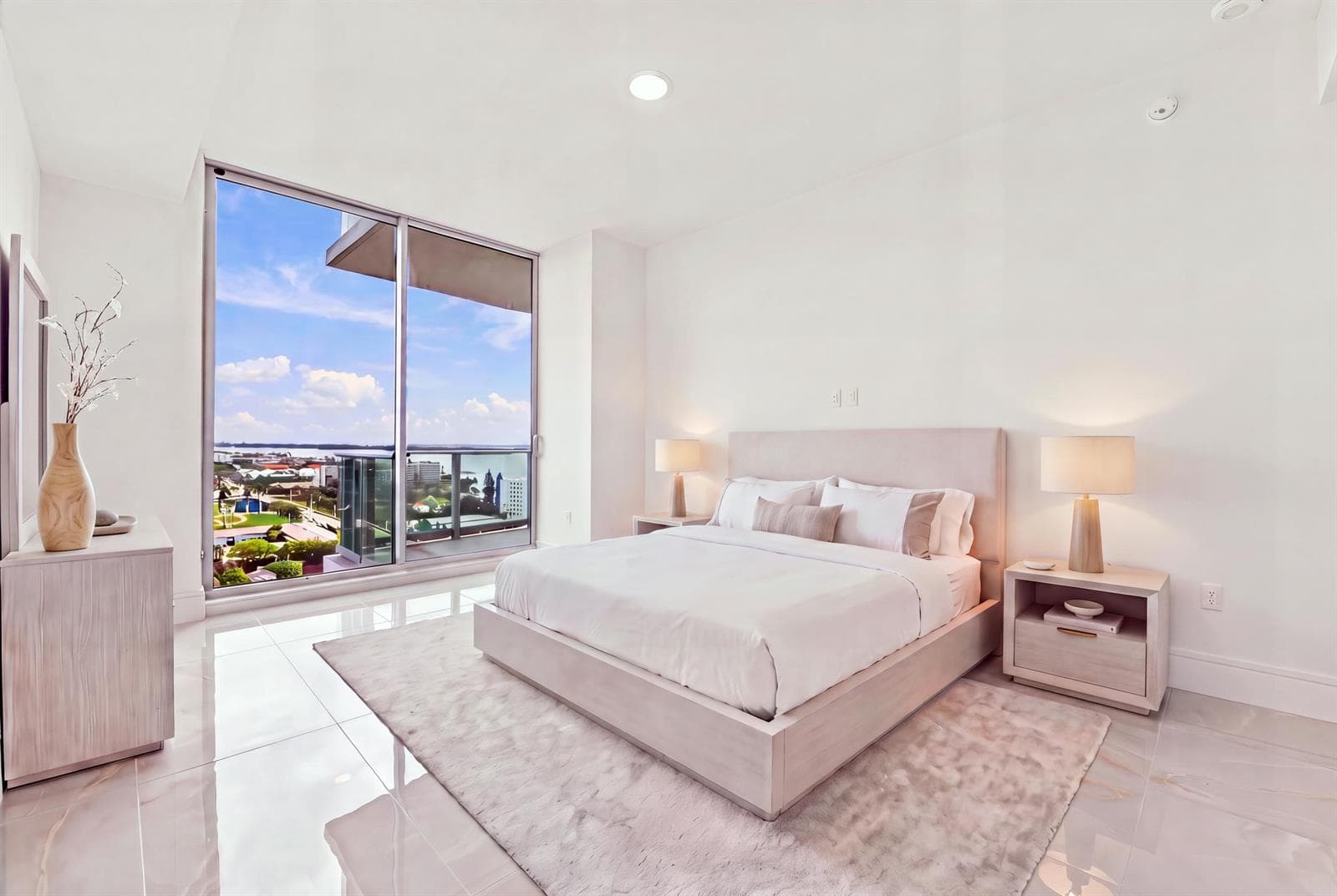 220 Lake Shore Drive 1517 photo 7