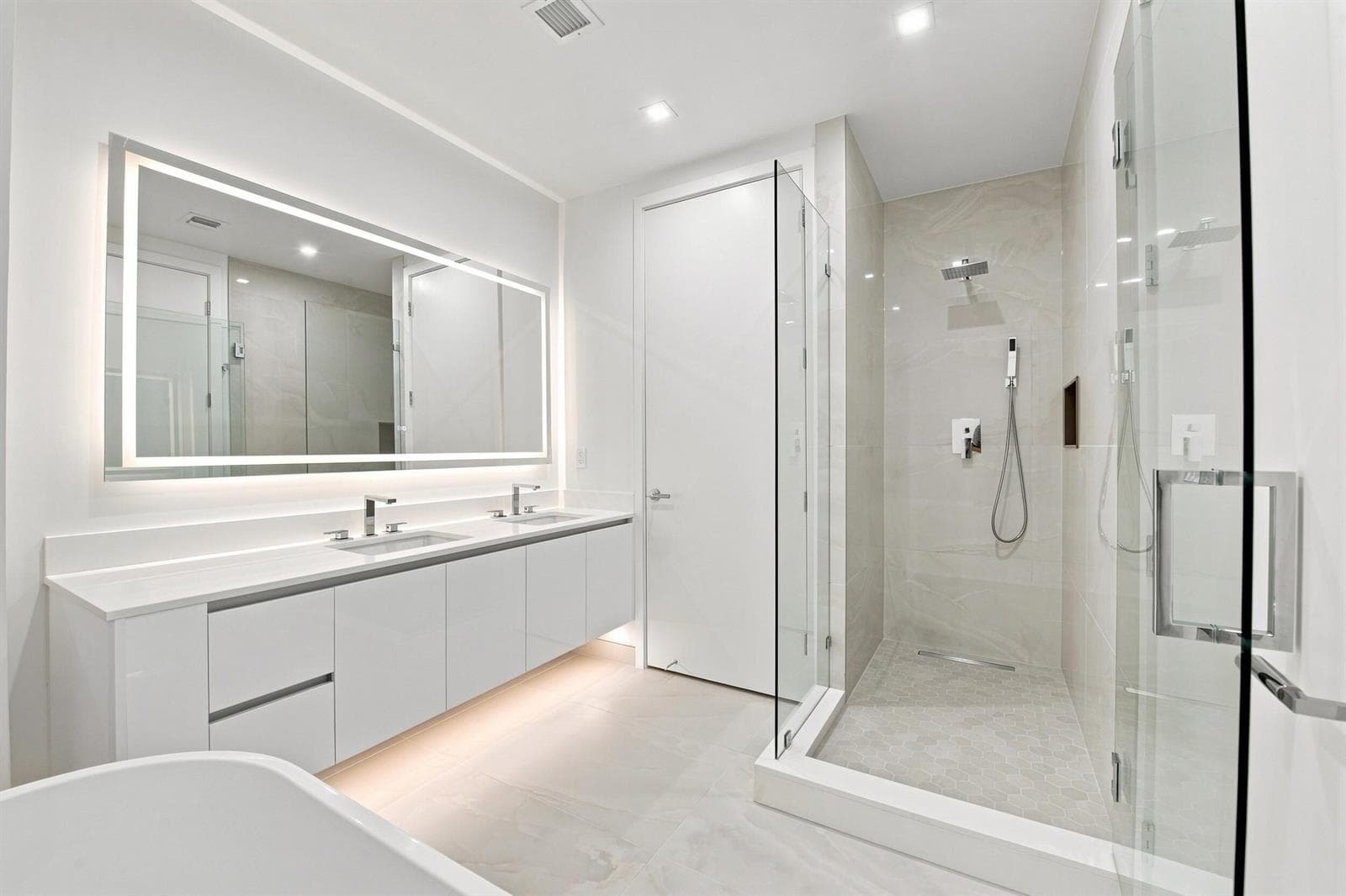 220 Lake Shore Drive 1517 photo 8