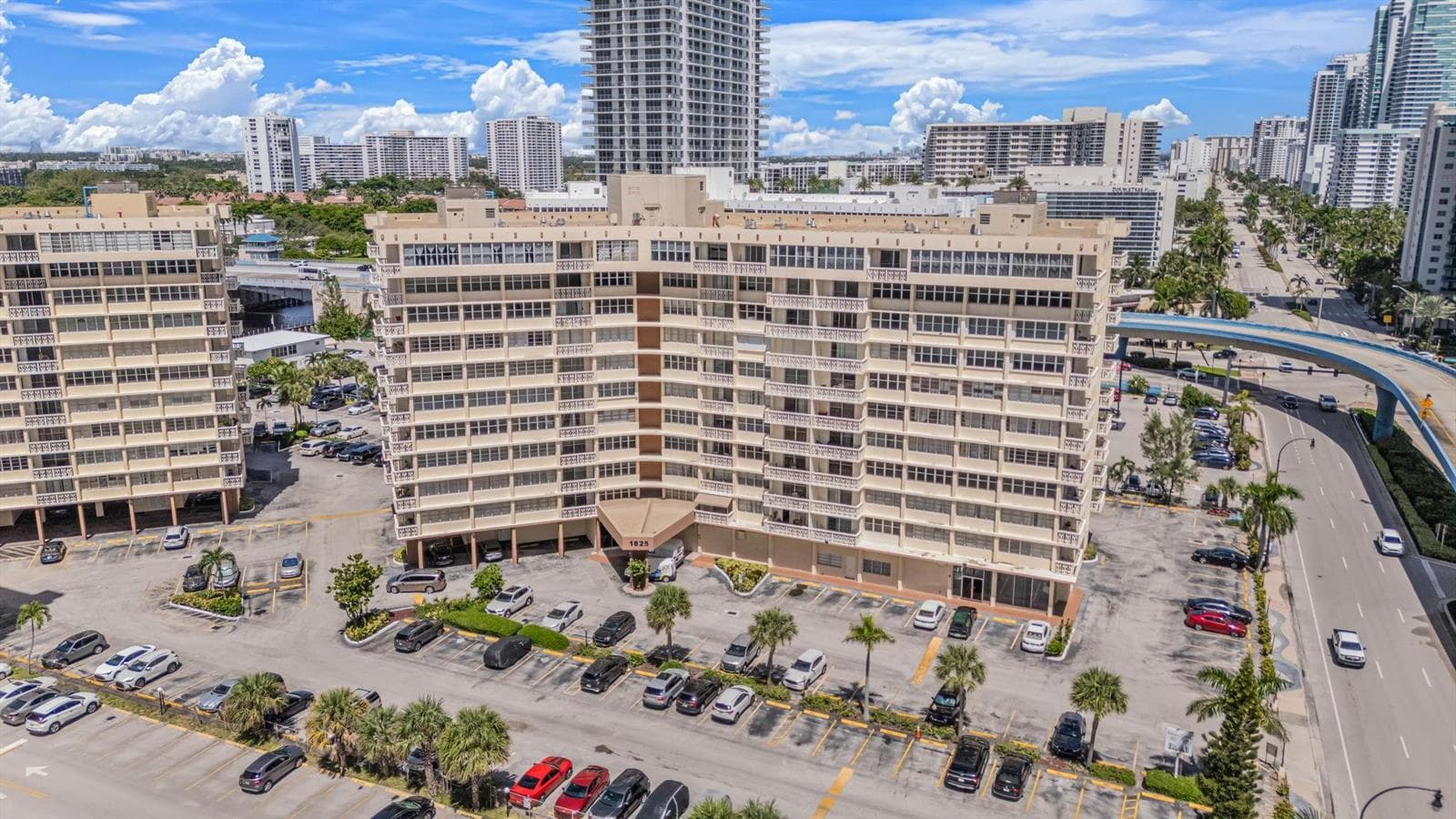 1825 S Ocean Drive 703 photo 23