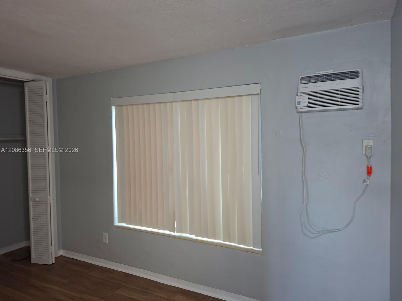 13025 Emerald Dr 252 photo 13