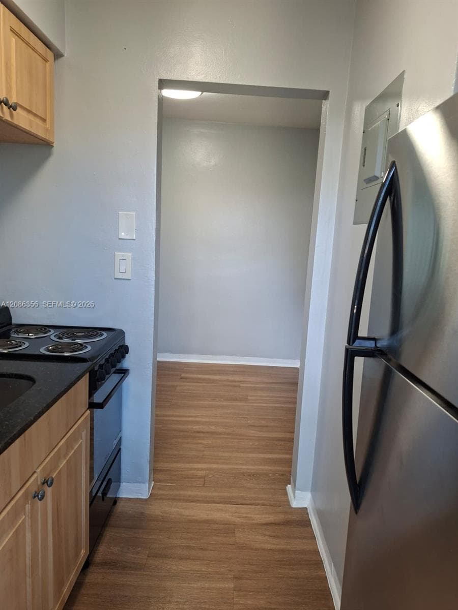 13025 Emerald Dr 252 photo 5