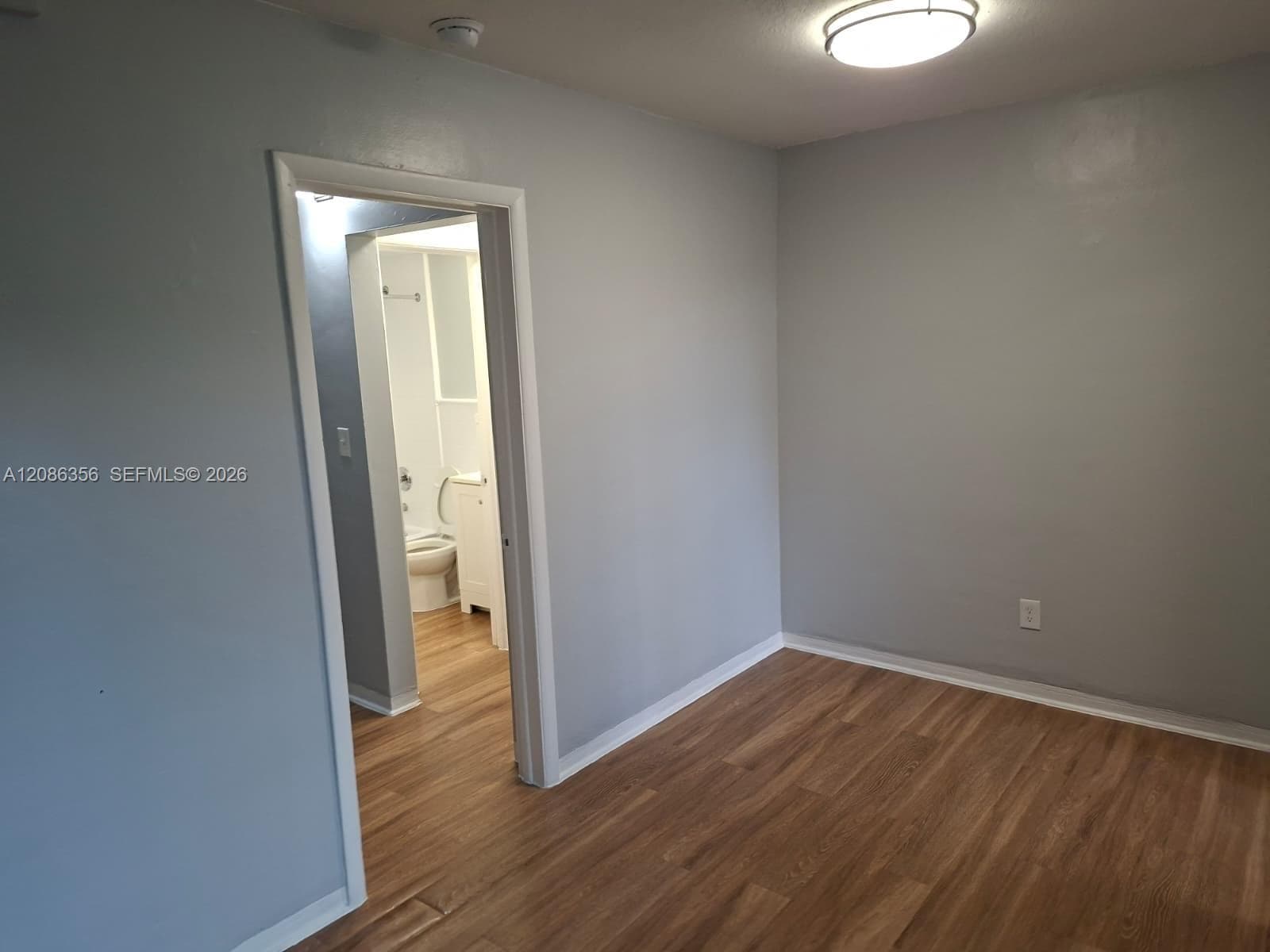 13025 Emerald Dr 252 photo 9