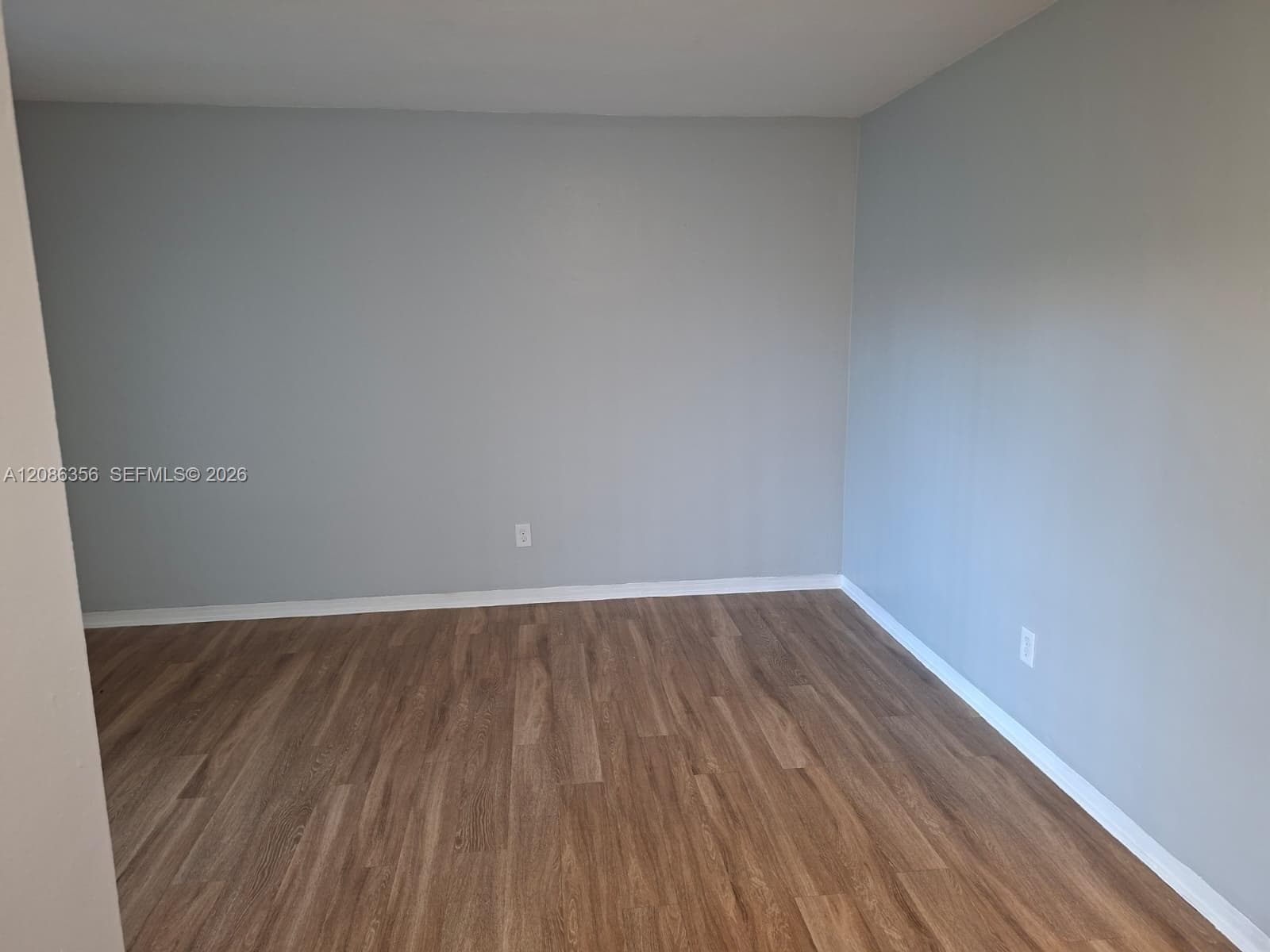 13025 Emerald Dr 252 photo 8