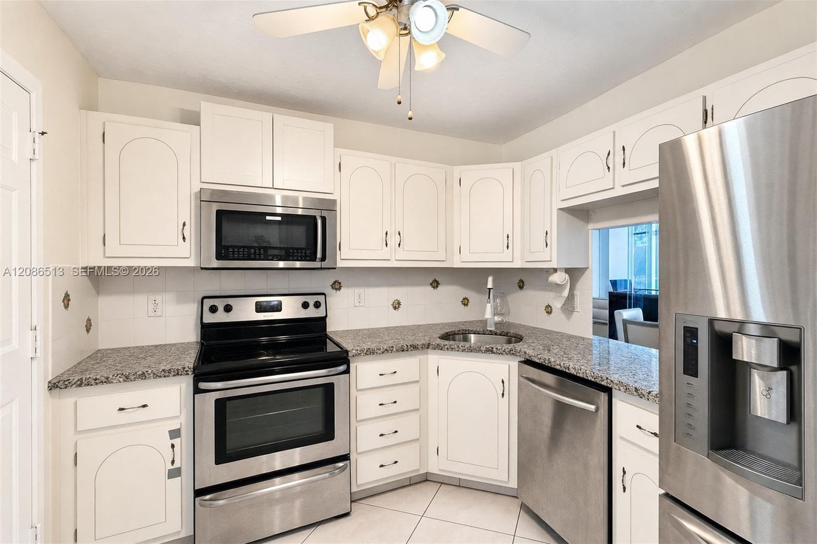 1865 S Ocean Dr 14D photo 9