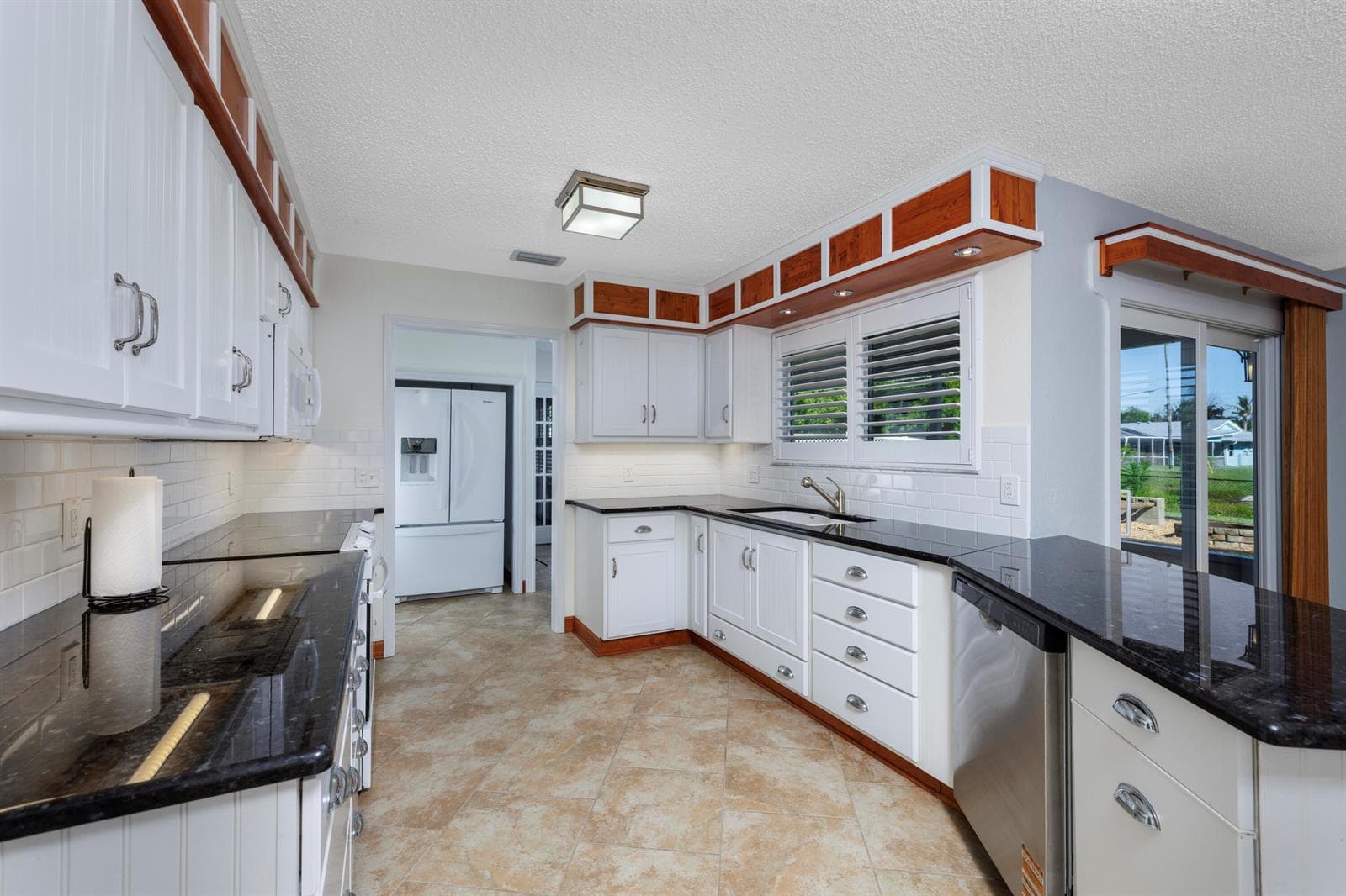 1617 SE North Blackwell Drive photo 8