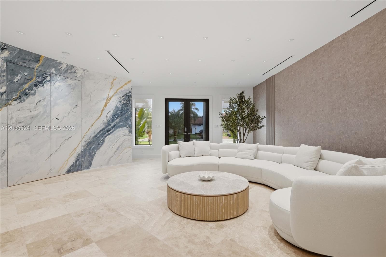 415 Holiday Dr photo 25