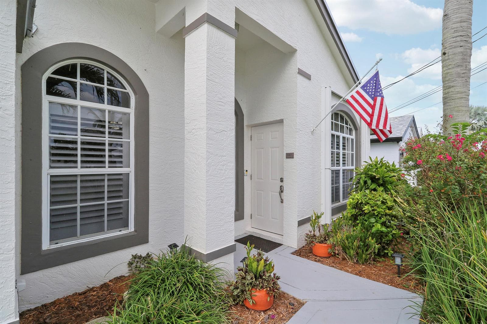 6275 Lucerne Street photo 3