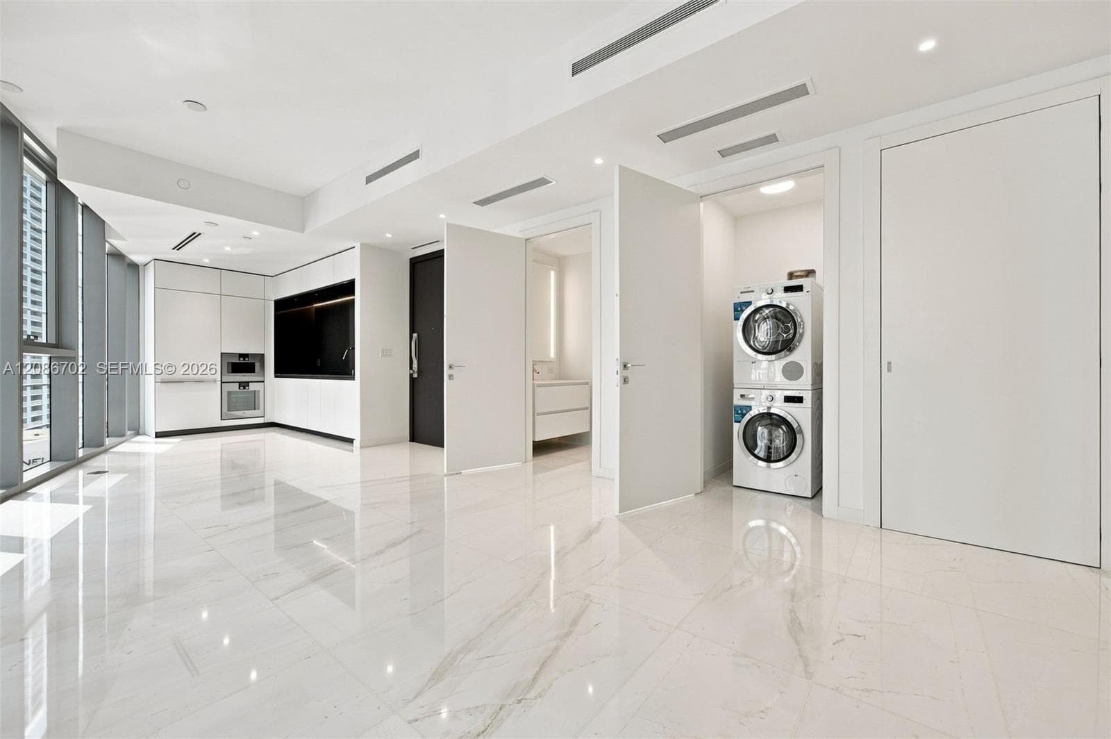 300 Biscayne Blvd Way 1106 photo 5