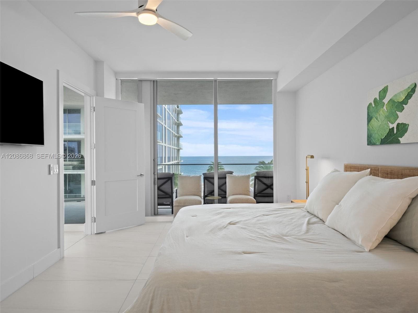153 N Seabreeze 605-S photo 22