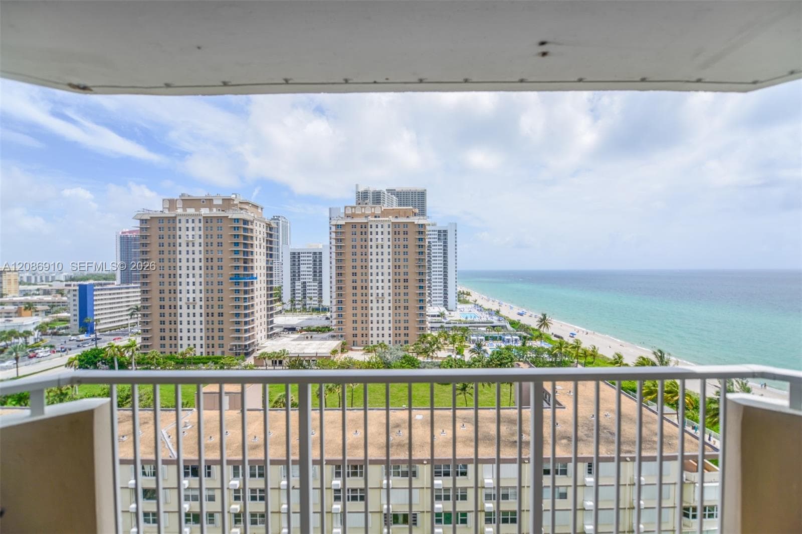 1950 S Ocean Dr 11H photo 4