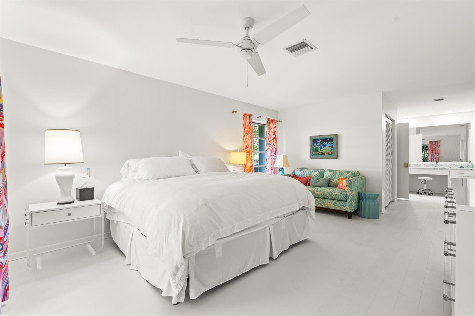 8945 SE HARBOR ISLAND Way photo 17