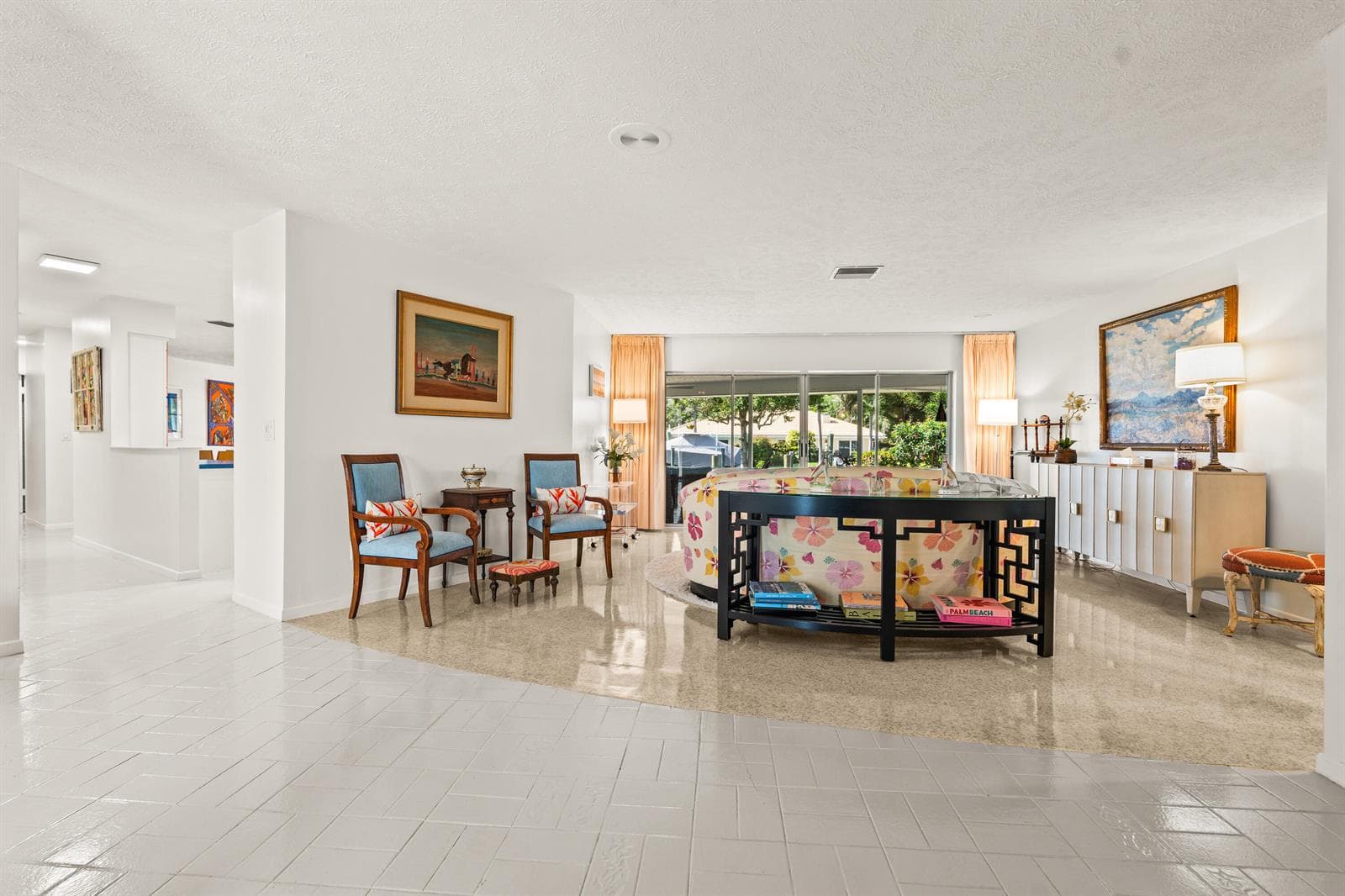 8945 SE HARBOR ISLAND Way photo 5