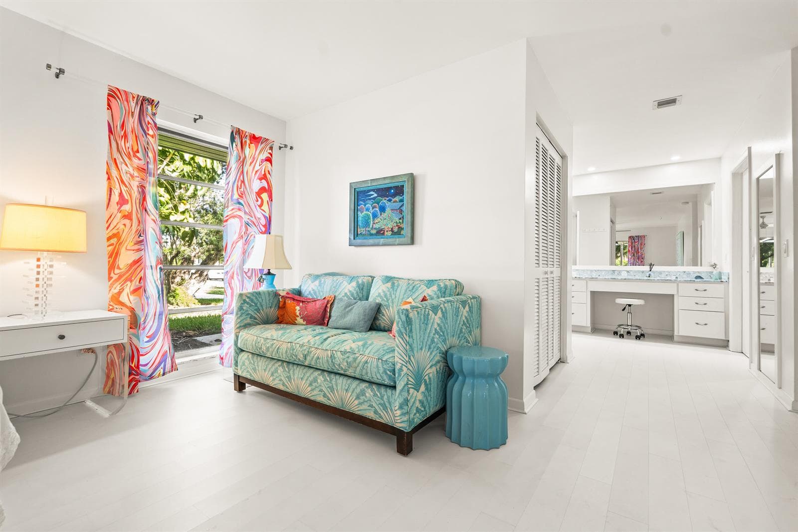8945 SE HARBOR ISLAND Way photo 18