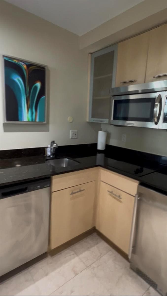 2670 E SUNRISE Boulevard #709 photo 7