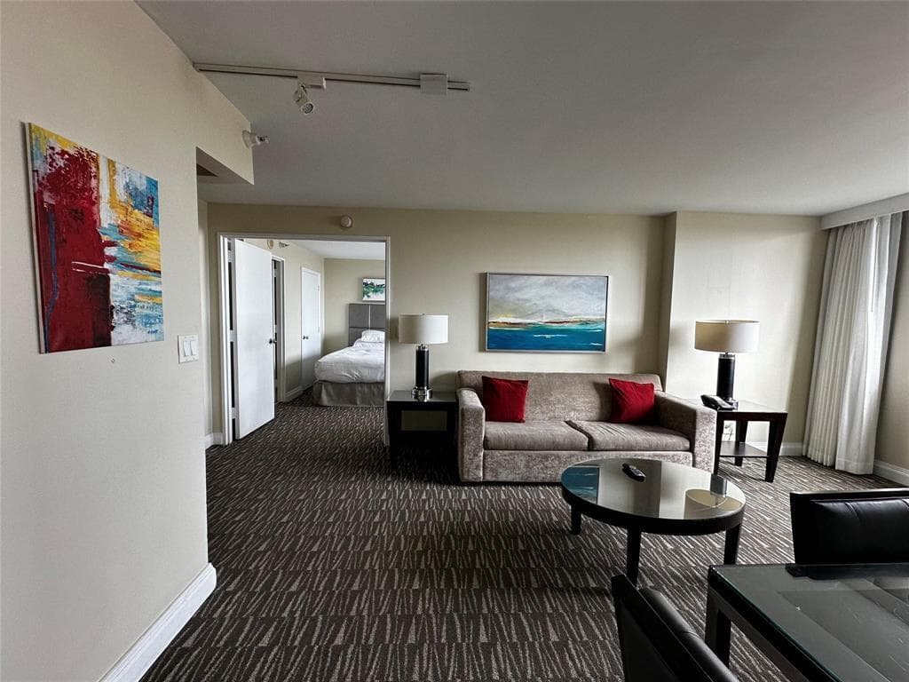 2670 E SUNRISE Boulevard #709 photo 5
