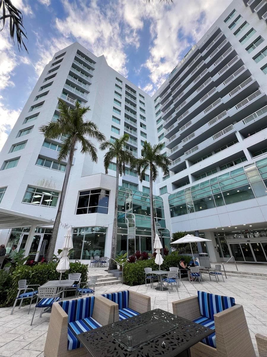 2670 E SUNRISE Boulevard #709 photo 25