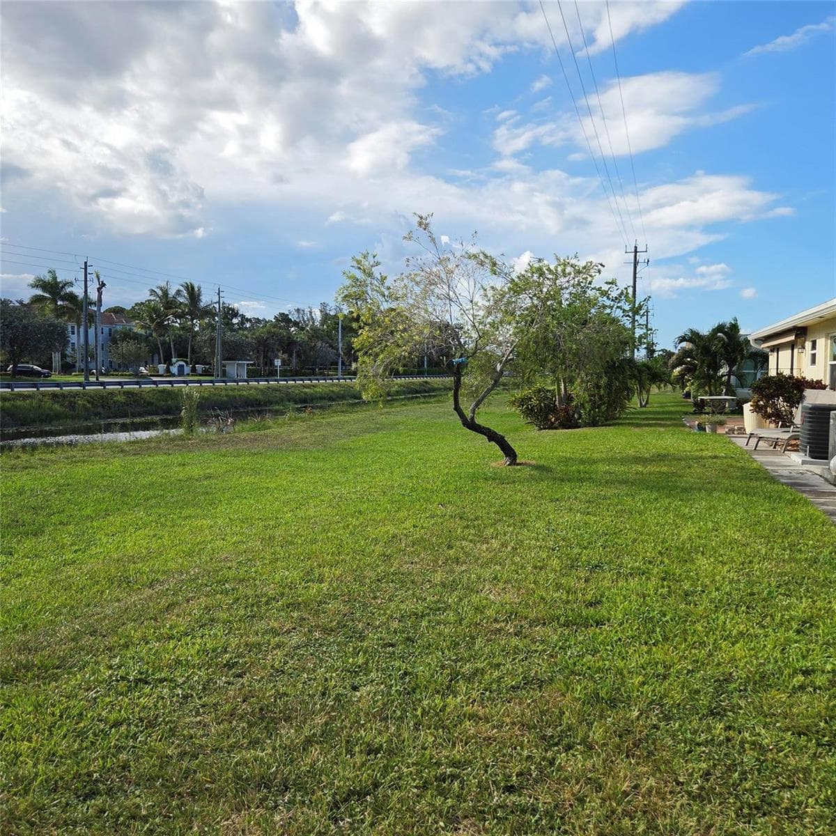 5385 LAKEFRONT Boulevard A photo 24