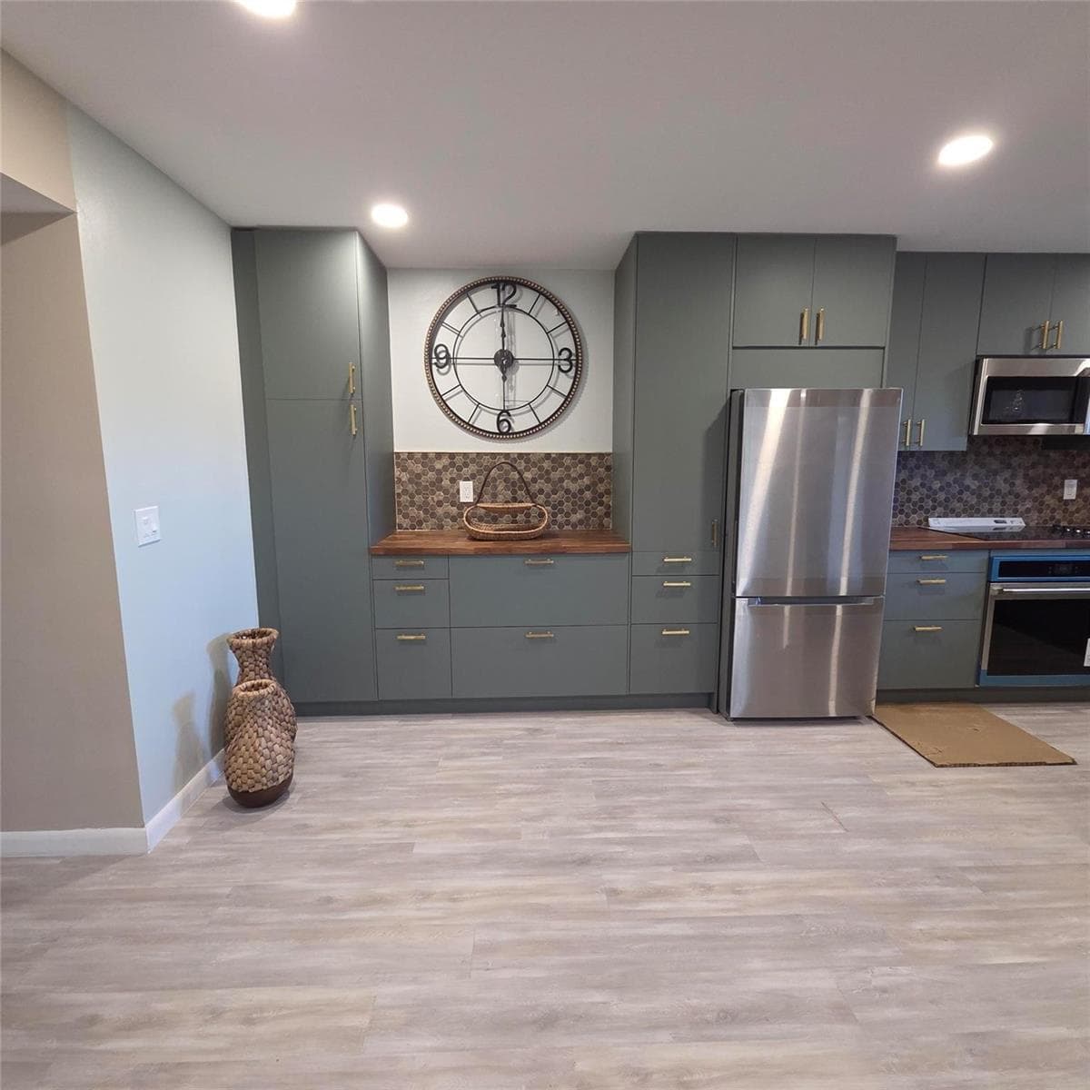5385 LAKEFRONT Boulevard A photo 8