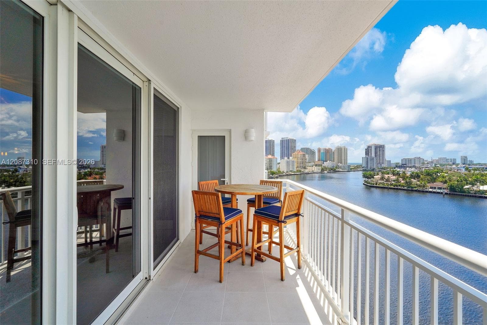 511 Bayshore Dr 1009 photo 9